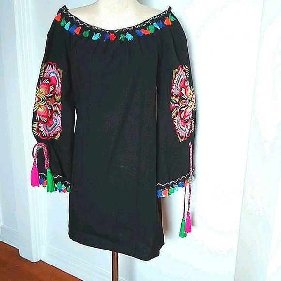Velzera Dresses & Skirts - Velezra peasant style dress,,/ coverup
